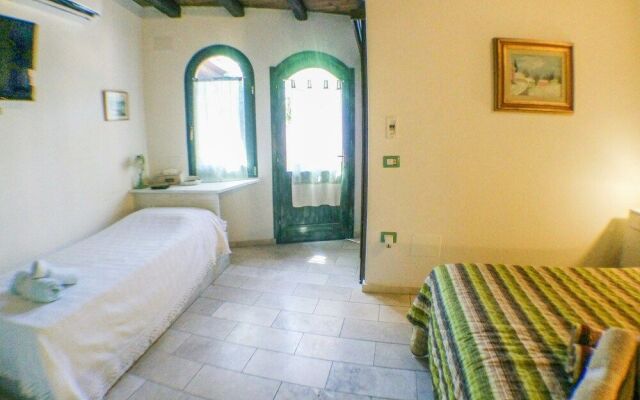 B&B Villa Verde - Short Term Room Rentals