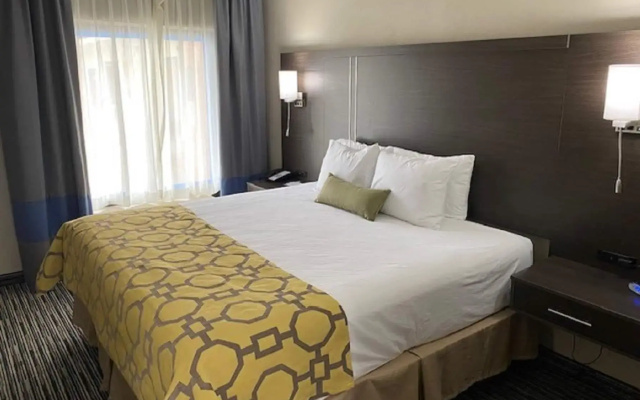 Baymont by Wyndham Topeka