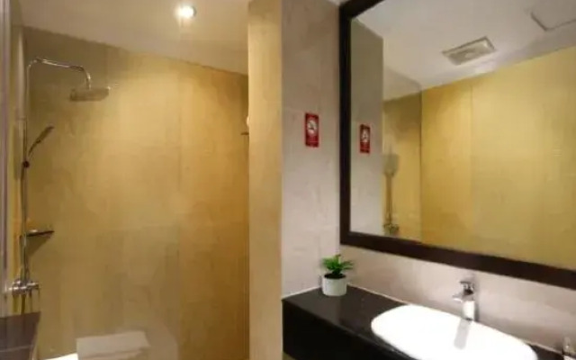 Hermes Palace by Bencoolen