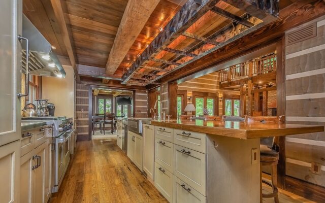 Peaceful Paradise House