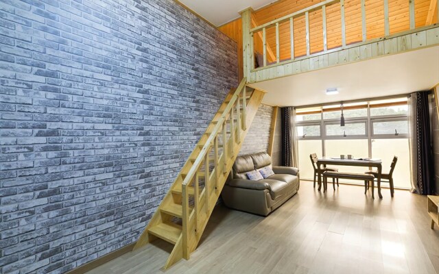 Yeosu Gold Light Pension