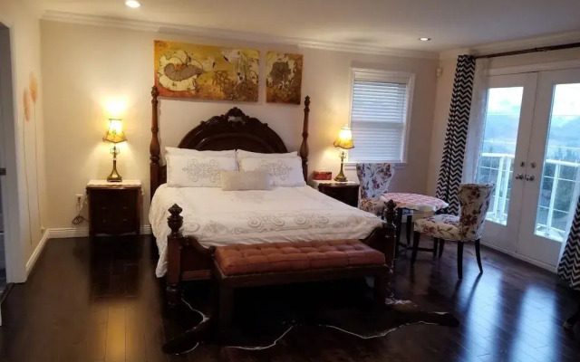 Squamish Highlands Bed and Breakfast