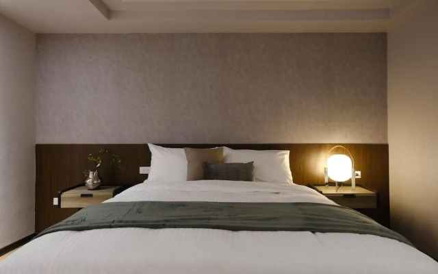 Giant Rich Hotel