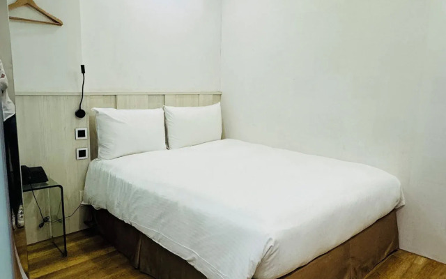 APause Inn