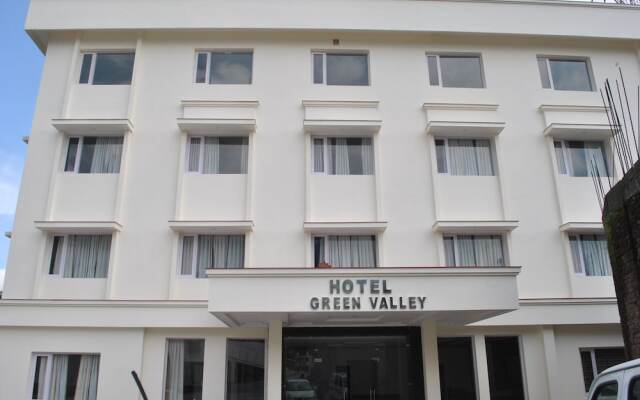 Green Hotel & Restaurant