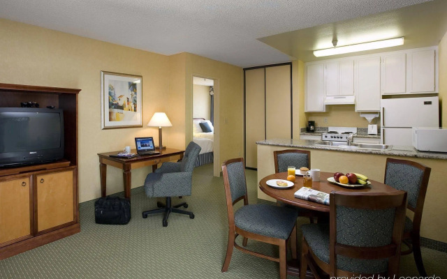 Sommerset Suites Hotel