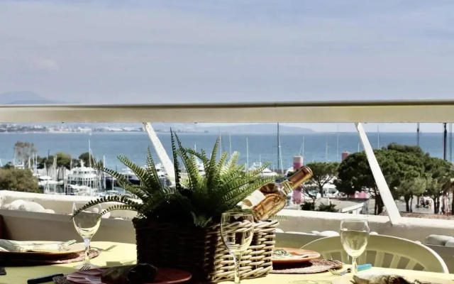 Appartement Villeneuve-Loubet, 2 pièces, 4 personnes - FR-1-252A-33