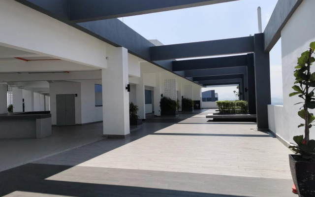 Apple 5 @ Menara Simfoni/Symphony Tower Free Wifi/Parking/TV Box/Nexflix