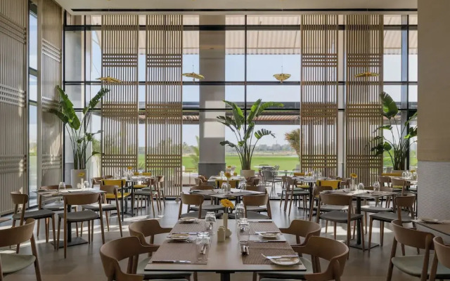 The G Einbay Golf Resort