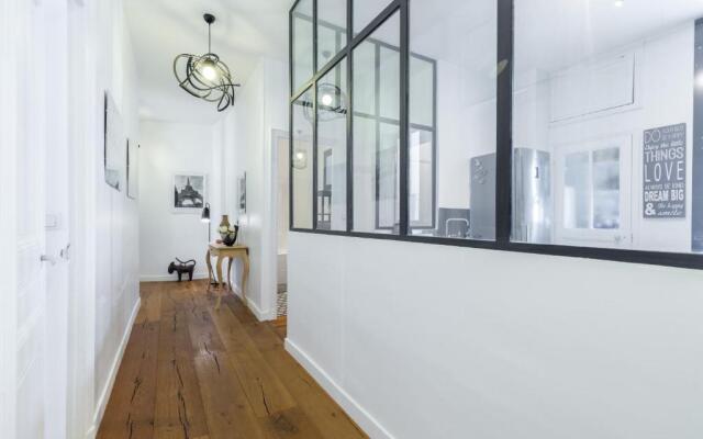 L'ICONIC AP4272 By Riviera Holiday Homes