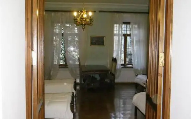 Elena Hostel