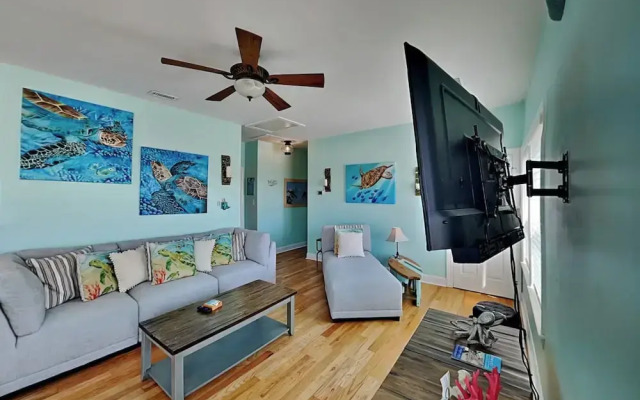 Mermaid Crossing by Carolina Retreats