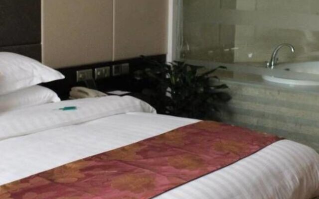 Yinchuan Juli Six Red Hotel