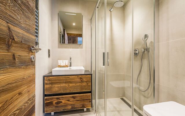 Moulin III - Luxury Chalet With Private hot tub