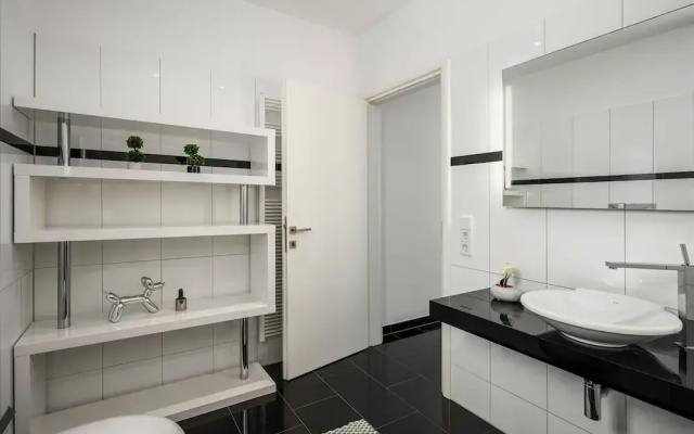 Euphoria Seaview Residences with Shared Pool by Konnect
