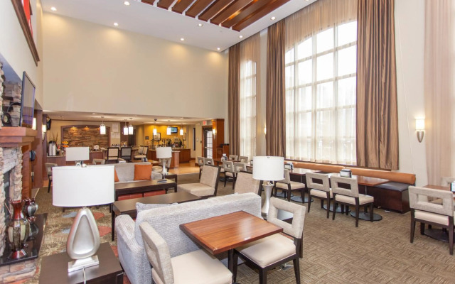Staybridge Suites Bowling Green by IHG