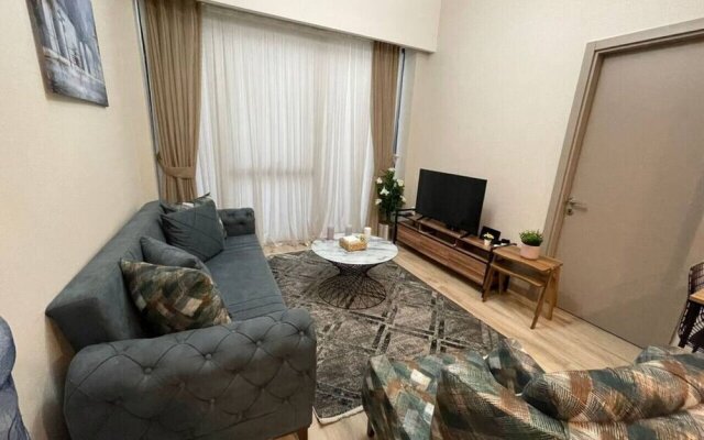 Modern Deluxe 1 1 Living Apartment Near Mall of Istanbul