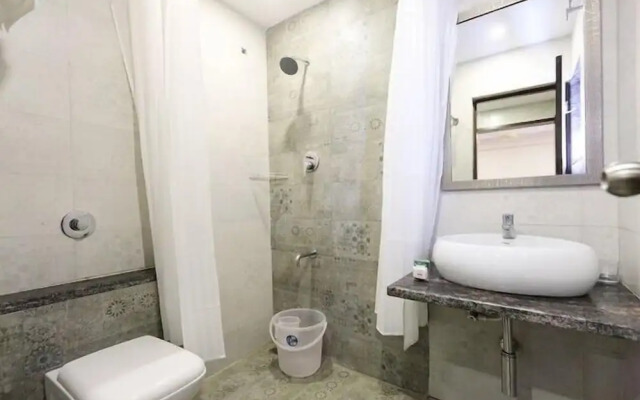Orange inn Hotel Manapakkam