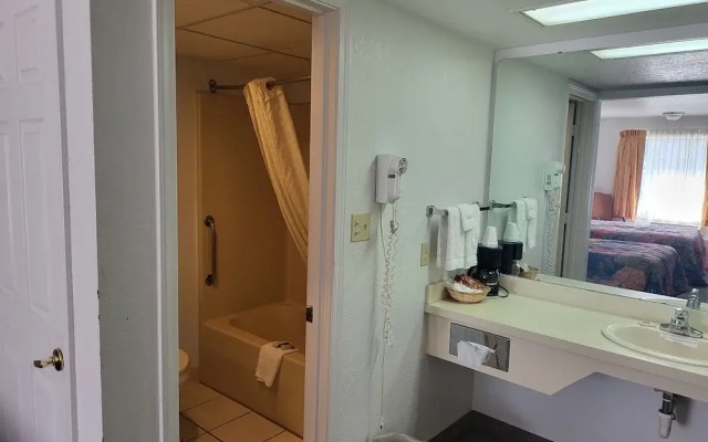 Blue Ribbon Inn and Suites