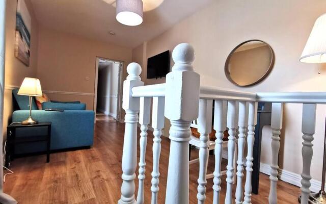 Spacious 2bed apartment city centre