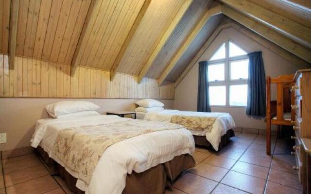 Kat Leisure The Reef Bed and Breakfast