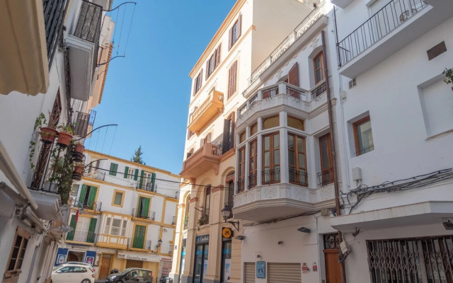 Es Palauet 2 Suites Apartment