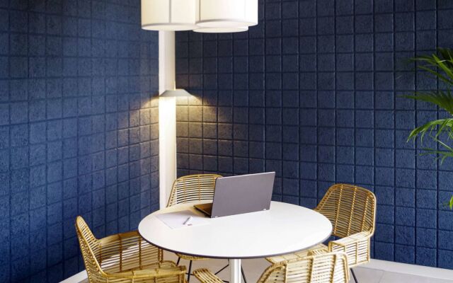 Ibis Lunel Petite Camargue