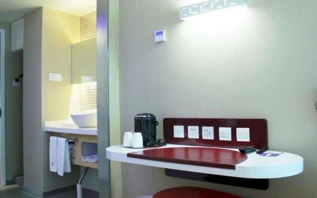 Z Hotels