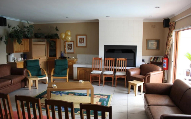 Old Oak Guest House