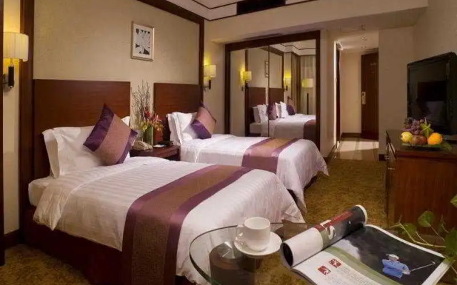 Riverside Hotel