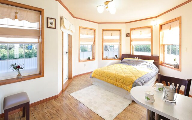 Jeju Between Mountain & Sea Pension