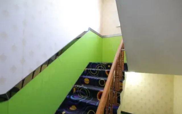 Lvdu Qing she Hotel