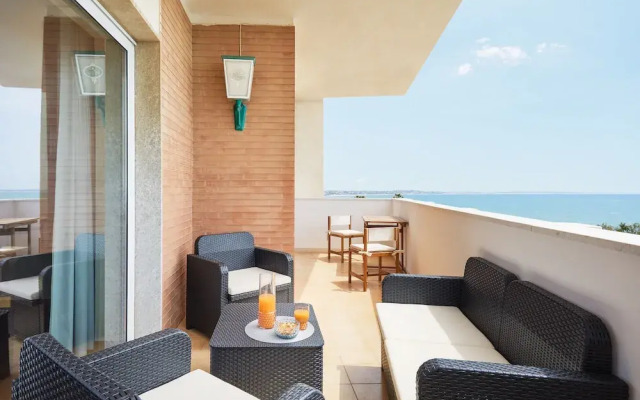 Orizzonte Casesicule, Fantastic Sea View with Balcony and Big Windows, Wi-Fi