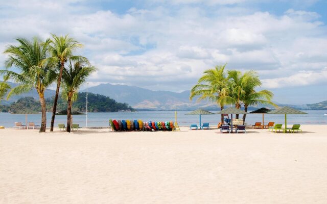 Whiterock Beach Hotel + Waterpark
