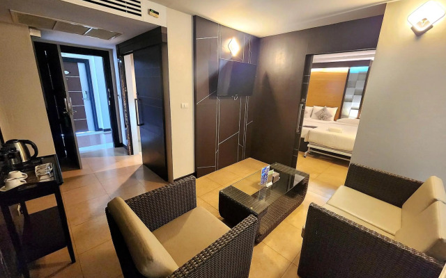 Sky Dome Resotel