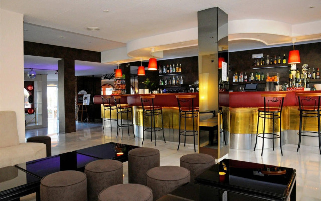 Nerja Club by Dorobe Hotels