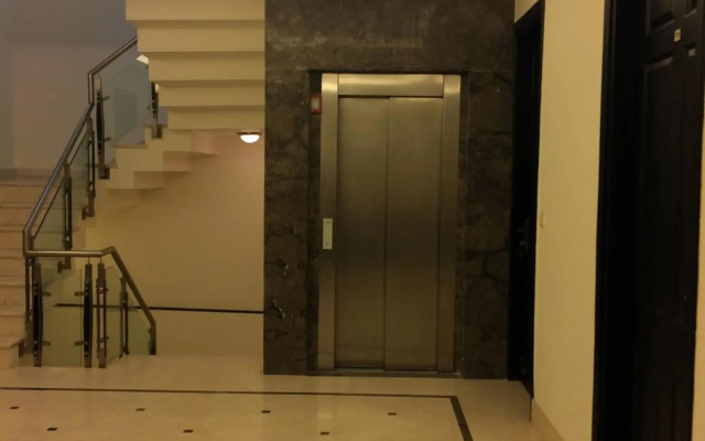 OYO Premium Ambience Mall 2