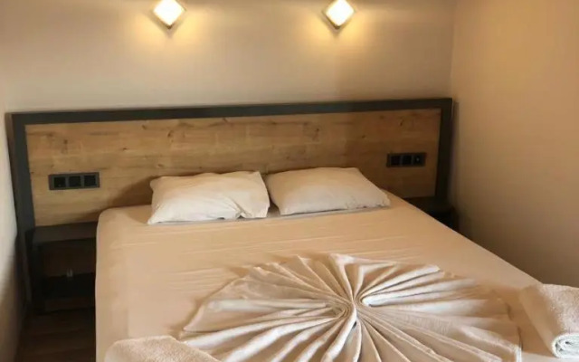 Opus Aparthotel