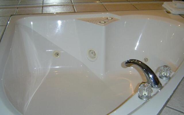 Economy Inn Plymouth