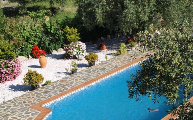 Villa - 3 Bedrooms with Pool and WiFi - 107791