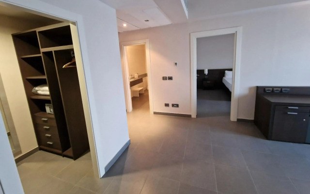 Inn Naples Airport