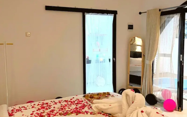 Villa Bale Tentrem Pamungkas