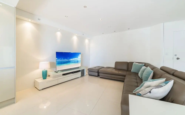 The Meriton on Main Beach
