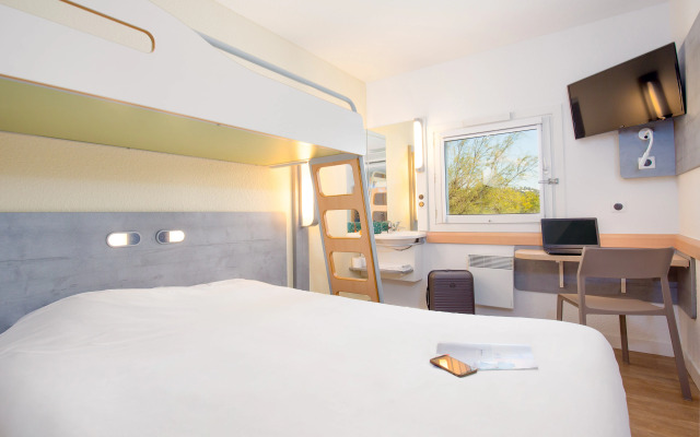 ibis budget Frejus Capitou A8