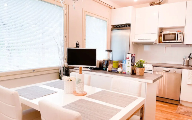 3bed Apartment 18 Mins by Metro to Helsinki Centre