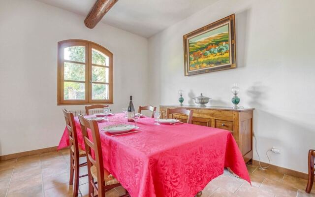 Alluring Holiday Home in Seguret With Private Swimming Pool