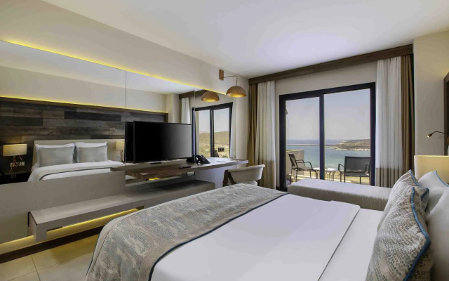 Design Plus Seya Beach Hotel