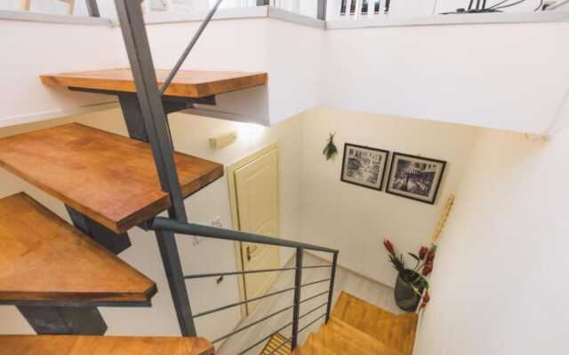 Apartment With Terrace Overlooking the sea - air Conditioned - Wi-fi