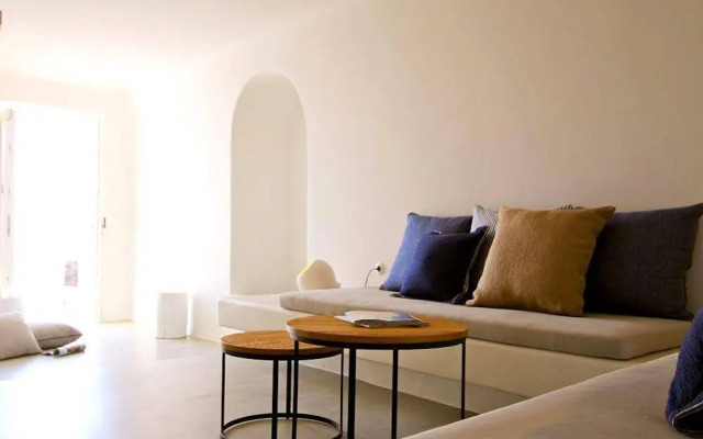 Porto Fira Villas