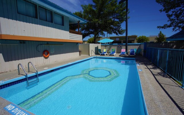 Recreation Inn & Suites